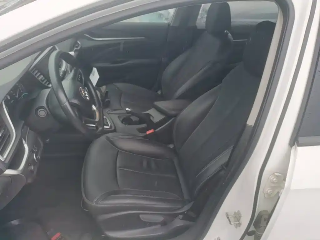 Buick Excelle GT 2015 — фото 11