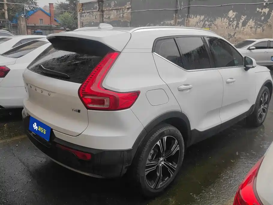 Volvo XC40 2020 — фото 3