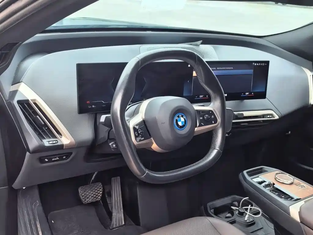 BMW iX 2023 — фото 16