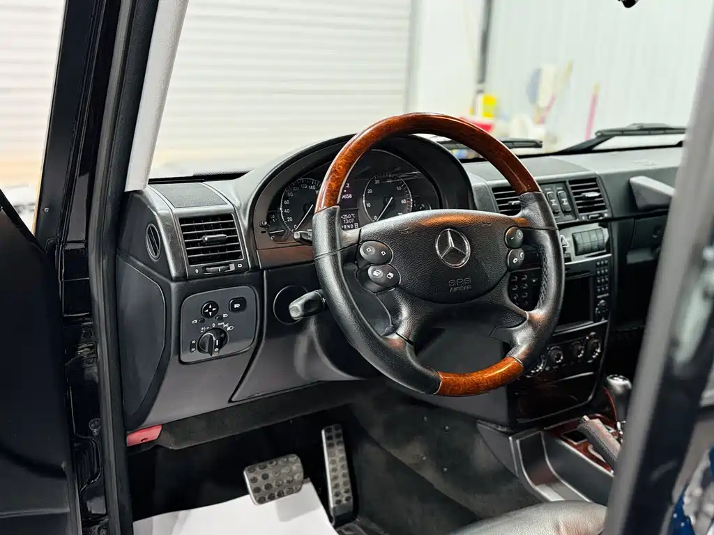 Mercedes-Benz G-Class 2011 — фото 10