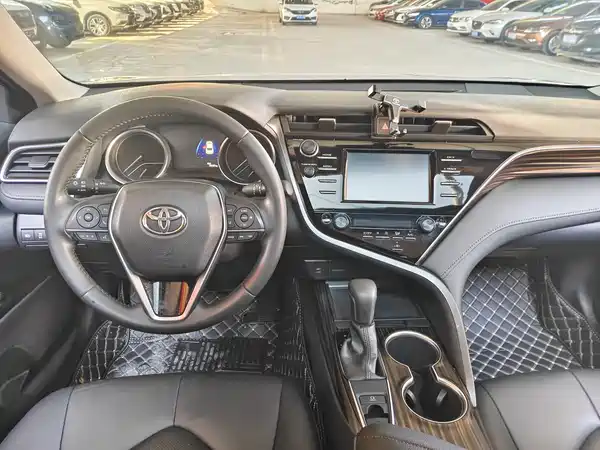 Toyota Camry 2018