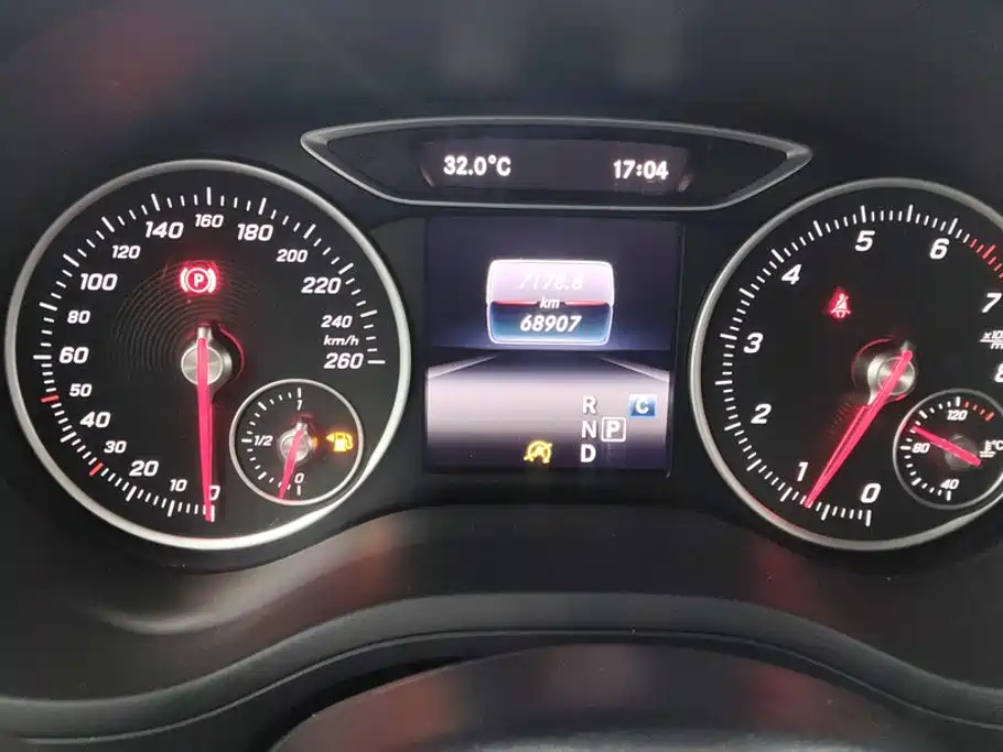 Mercedes-Benz B-Class 2017 — фото 14
