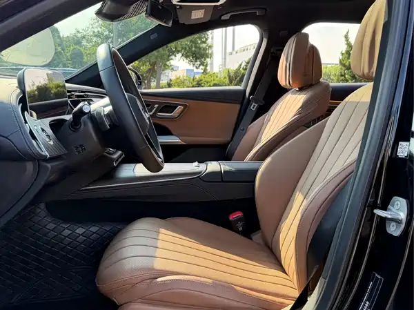 Mercedes-Benz E-Class 2024