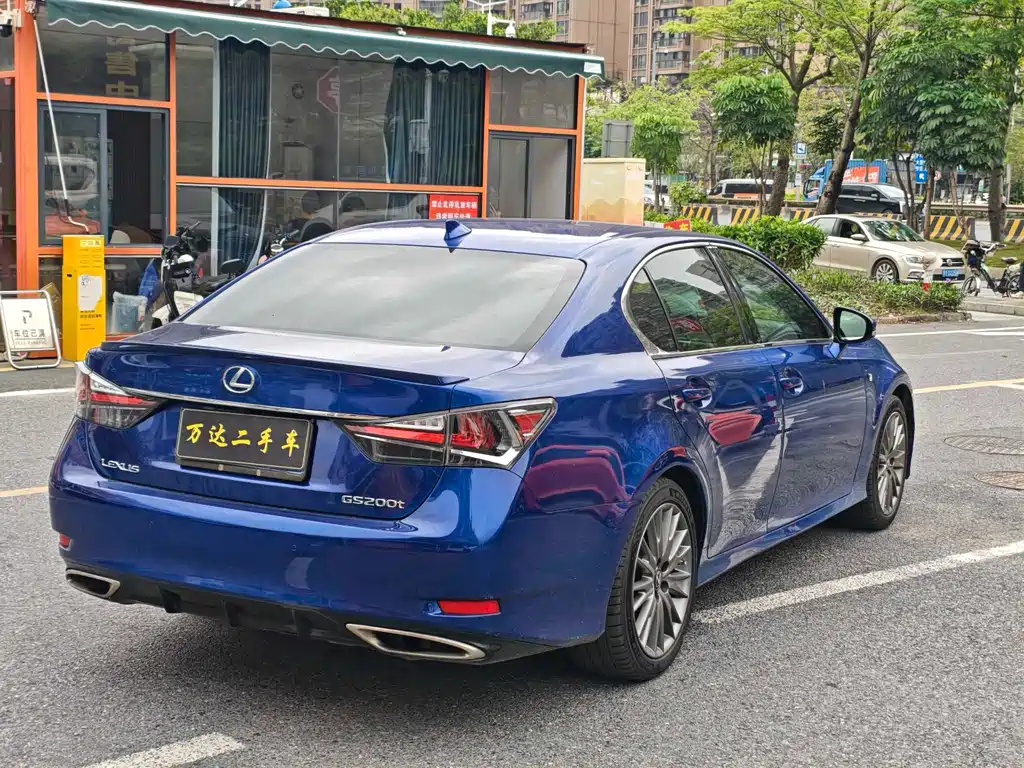 Lexus GS 2017 — фото 11