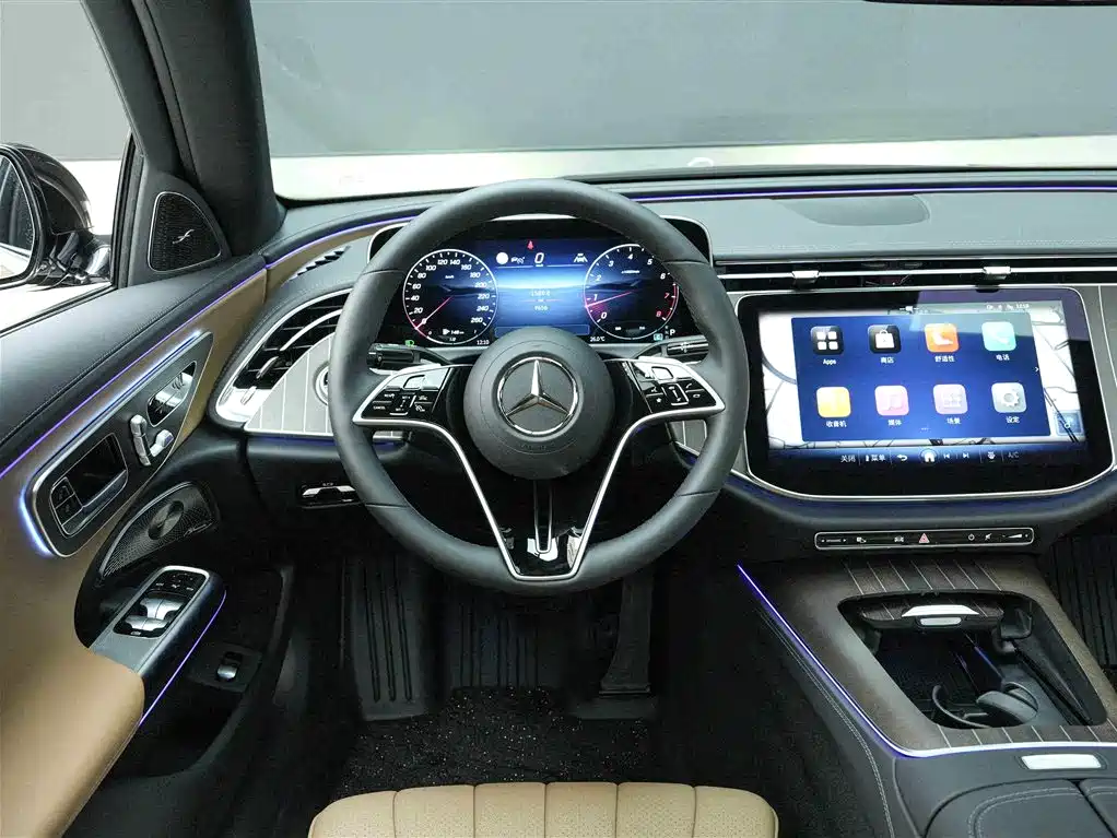 Mercedes-Benz E-Class 2025 — фото 17