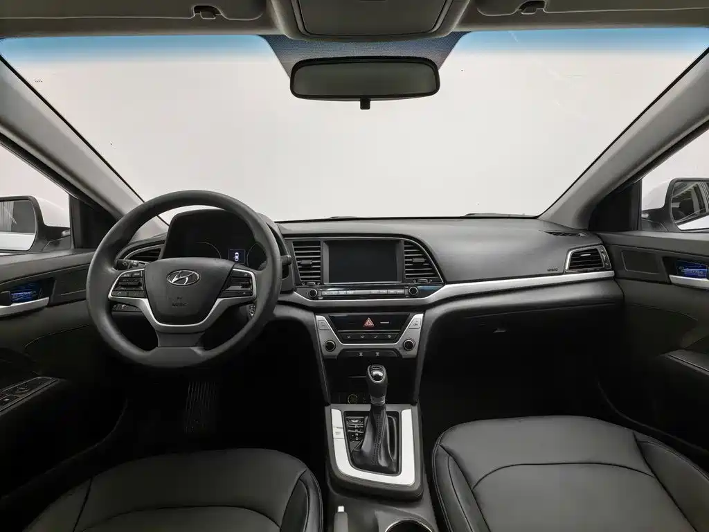 Hyundai Celesta 2017 — фото 5