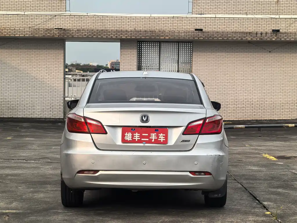 Changan Eado 2015 — фото 11