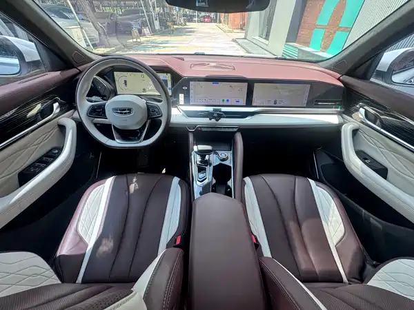 Geely Xingyue L 2023