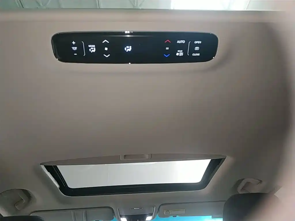 Honda Odyssey 2021 — фото 18