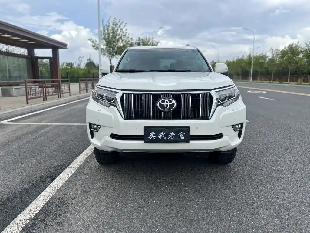 Toyota Prado 2019 — фото 2