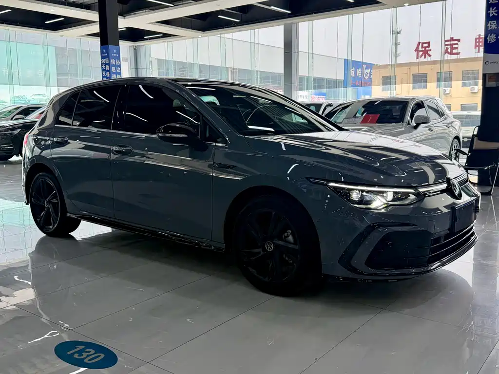 Volkswagen Golf 2023