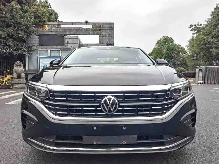 Volkswagen Passat 2024