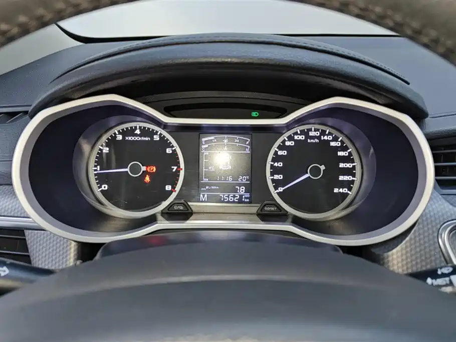 Geely Emgrand GS 2018 — фото 14