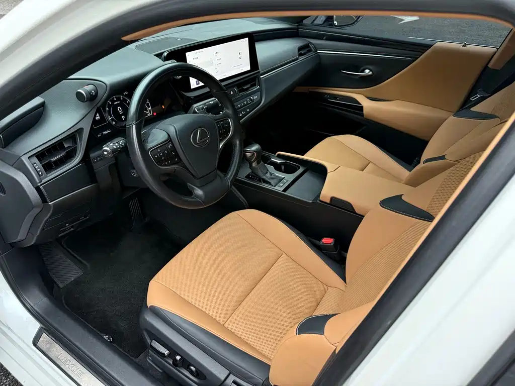 Lexus ES 2023 — фото 10