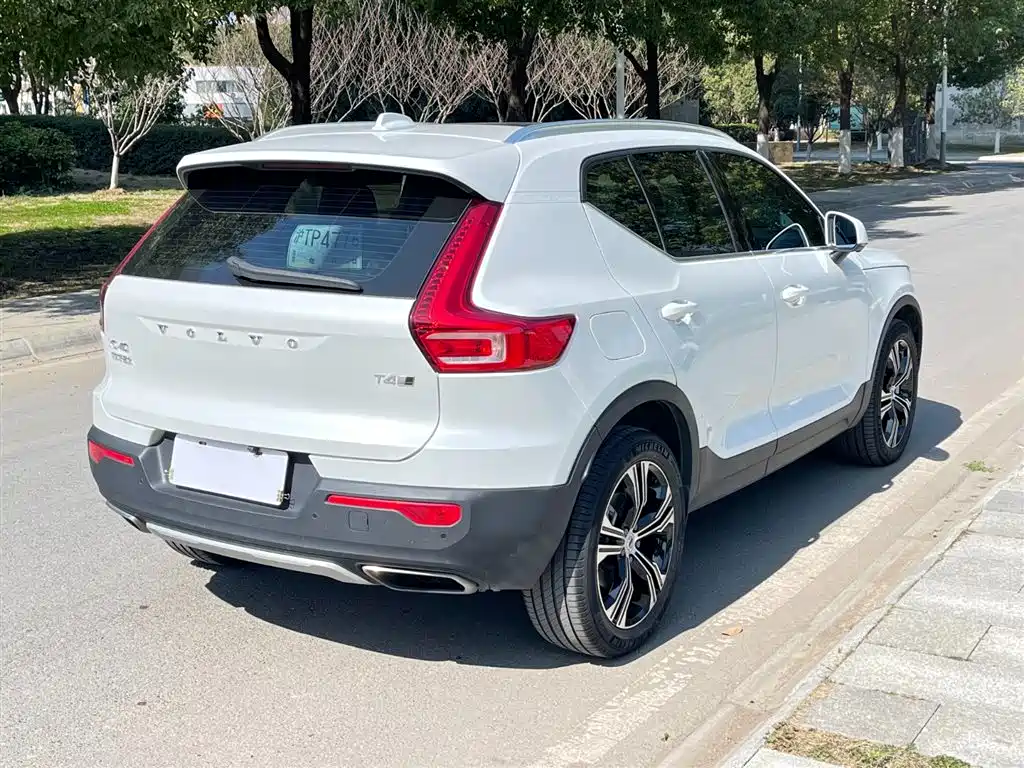 Volvo XC40 2019 — фото 7
