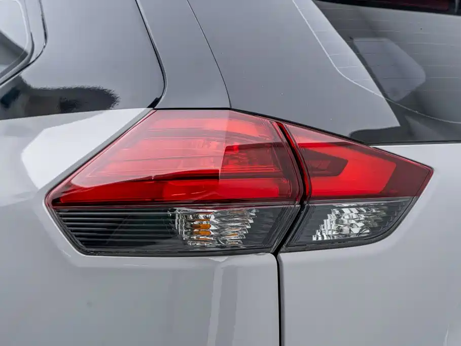 Nissan X-Trail 2020 — фото 11