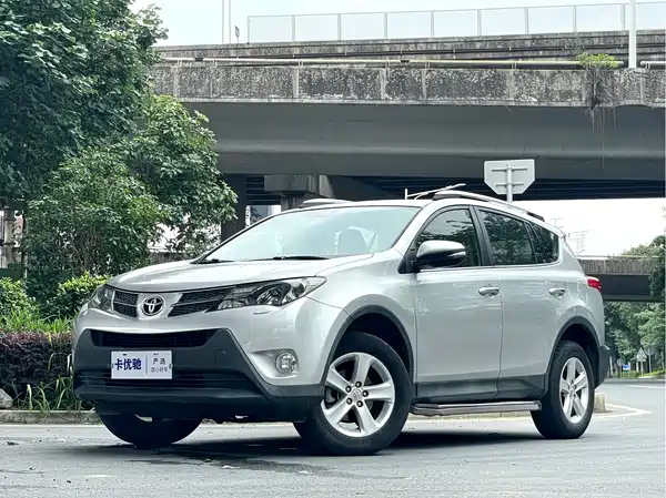 Toyota RAV4 2013