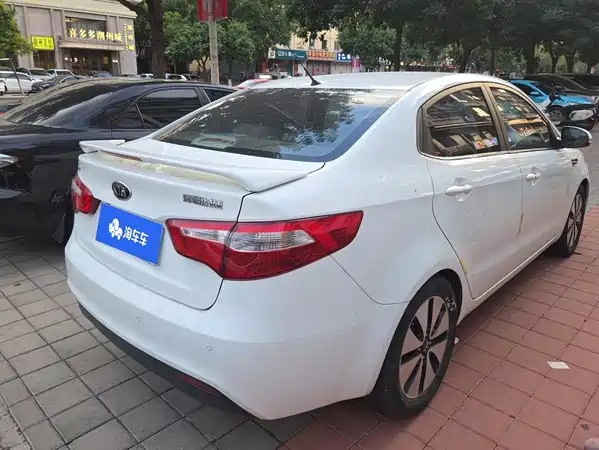 Kia K2 2012