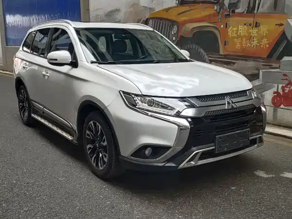 Mitsubishi Outlander 2019