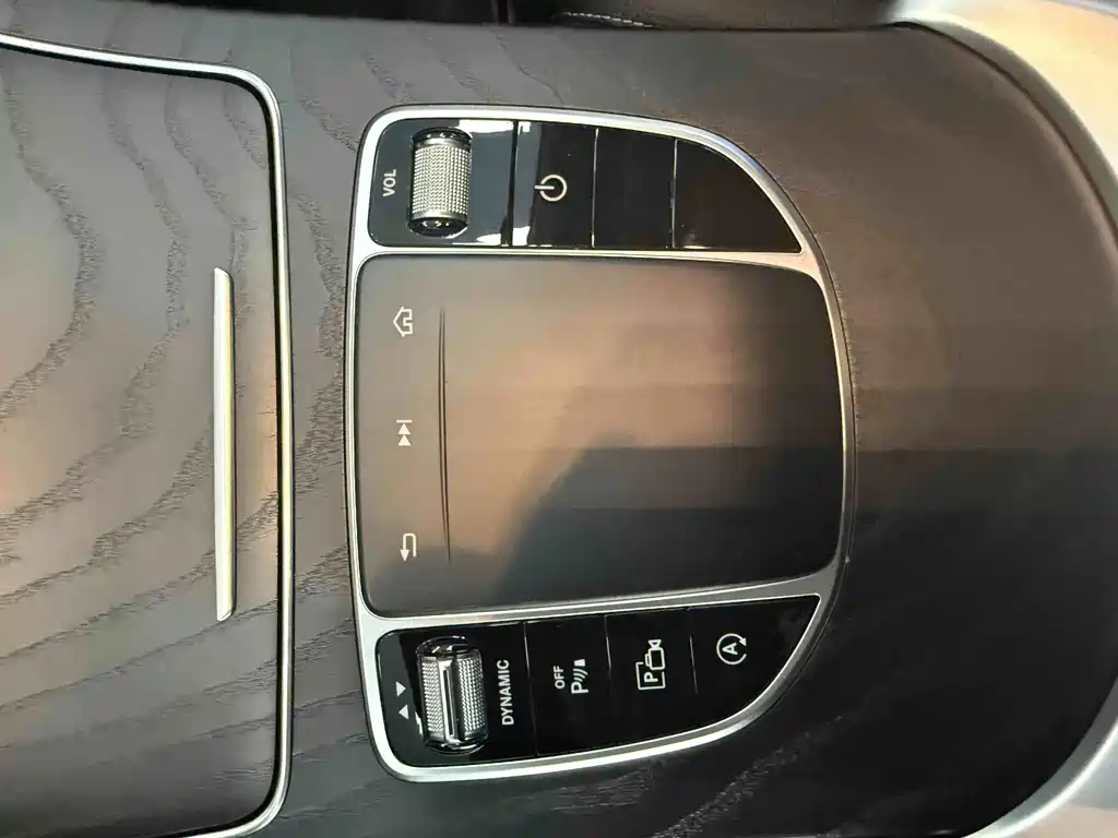 Mercedes-Benz C-Class 2021 — фото 11