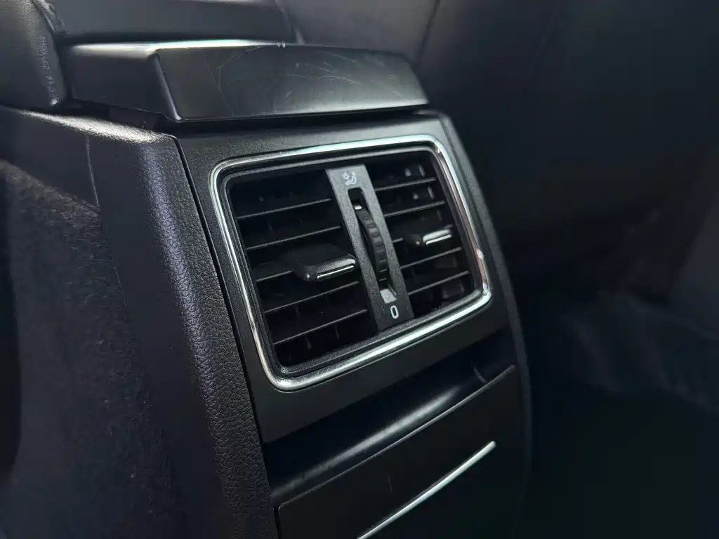 Skoda Yeti 2014 — фото 14