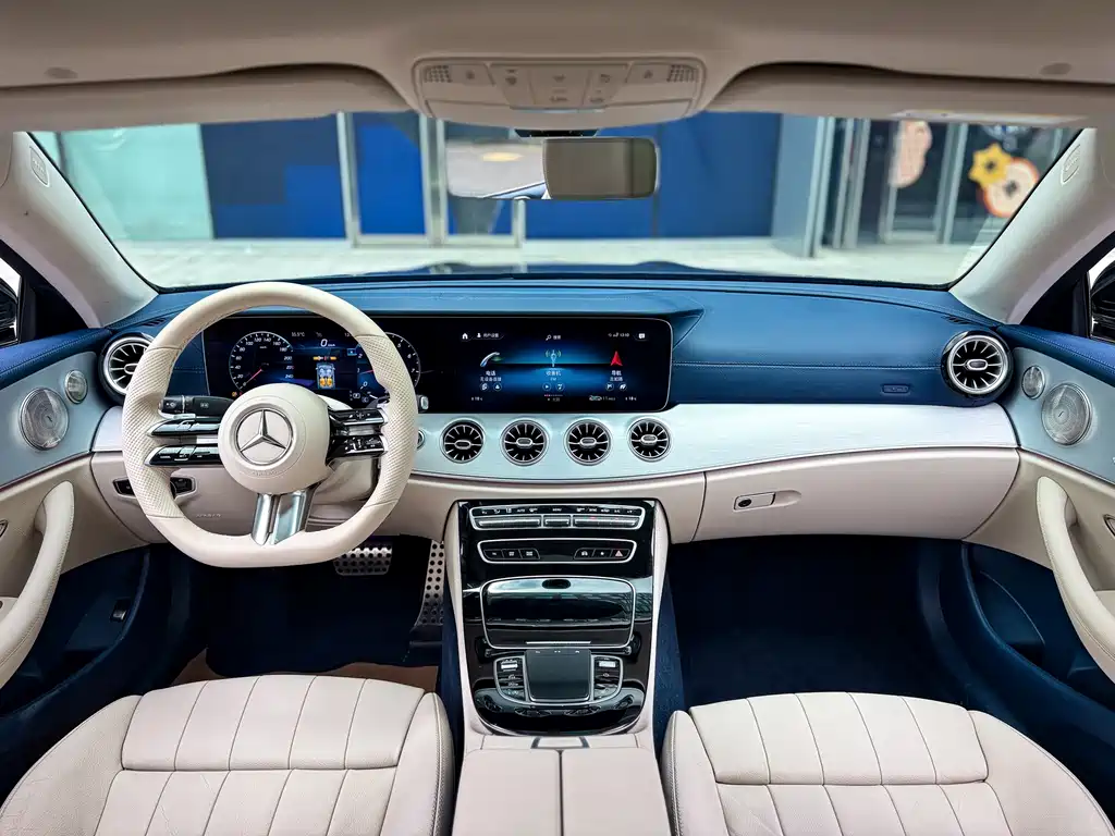 Mercedes-Benz E-Class 2022