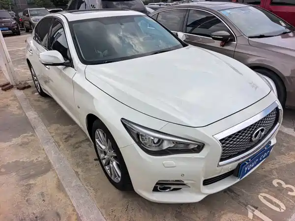 Infiniti Q50L 2016