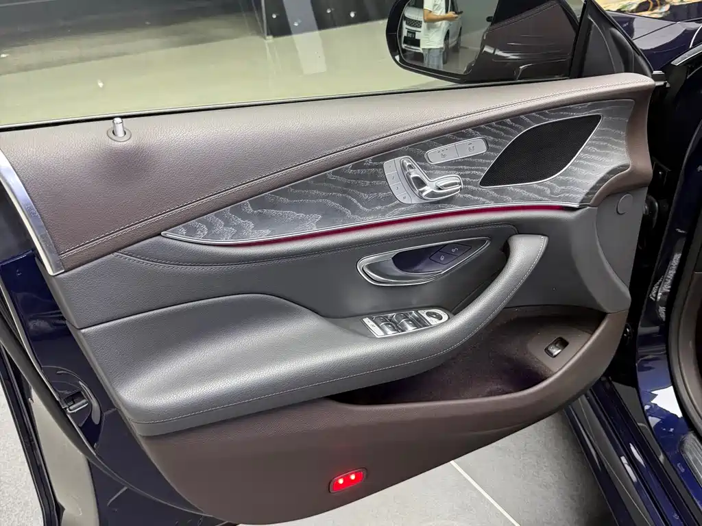 Mercedes-Benz CLS 2020 — фото 10