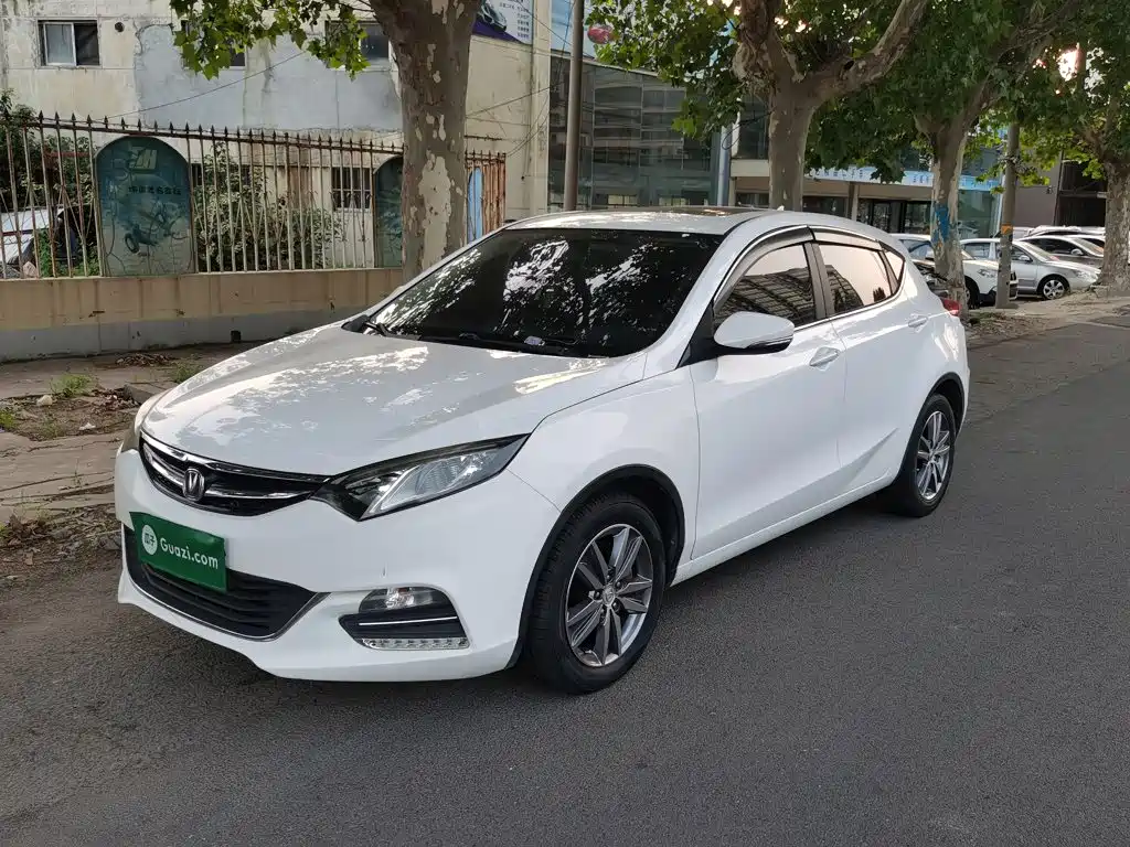 Changan Eado XT 2016 — фото 1