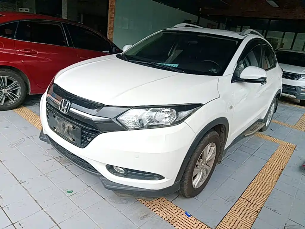 Honda Vezel 2015