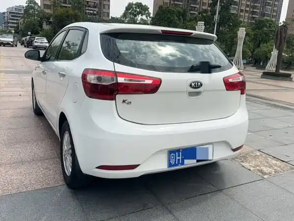 Kia K2 2013