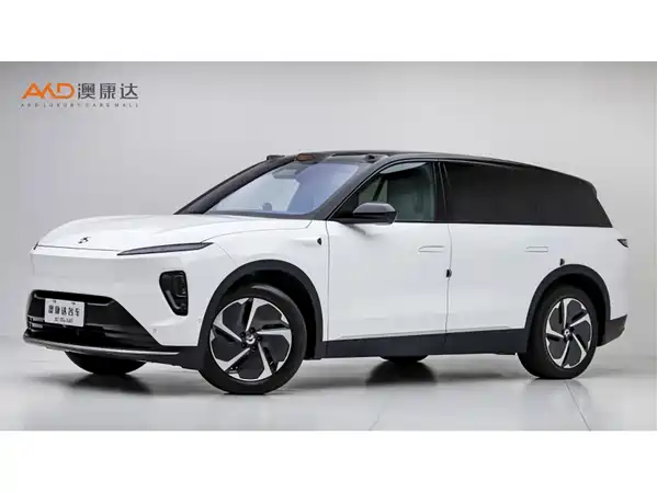 NIO ES8 2024