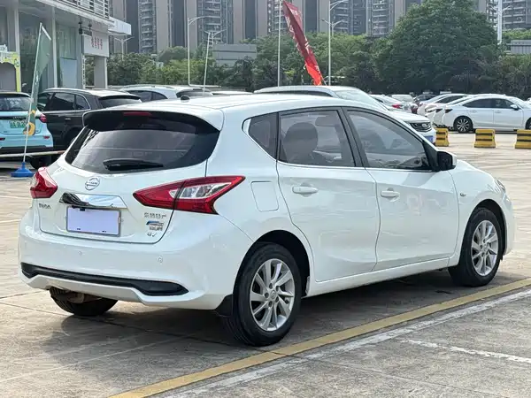 Nissan Tiida 2016