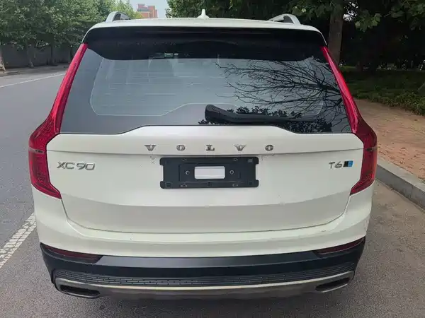 Volvo XC90 2015