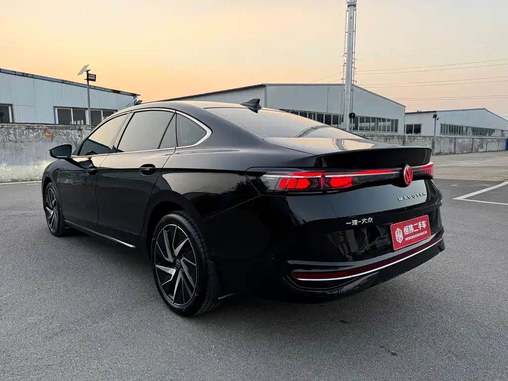 Volkswagen Magotan 2025