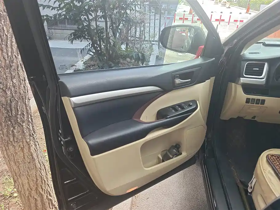 Toyota Highlander 2017