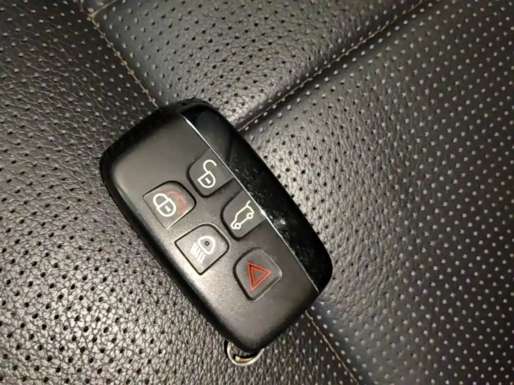 Land Rover Discovery Sport 2019 — фото 9