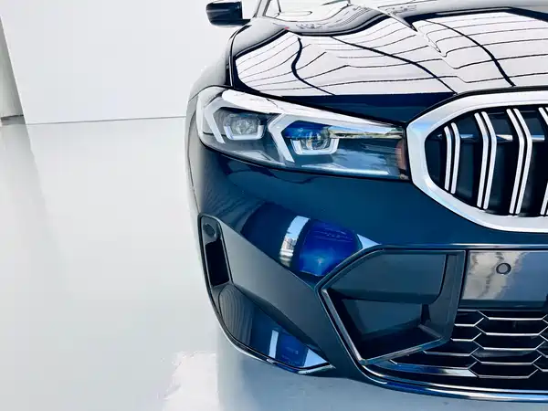 BMW 3 Series 2024