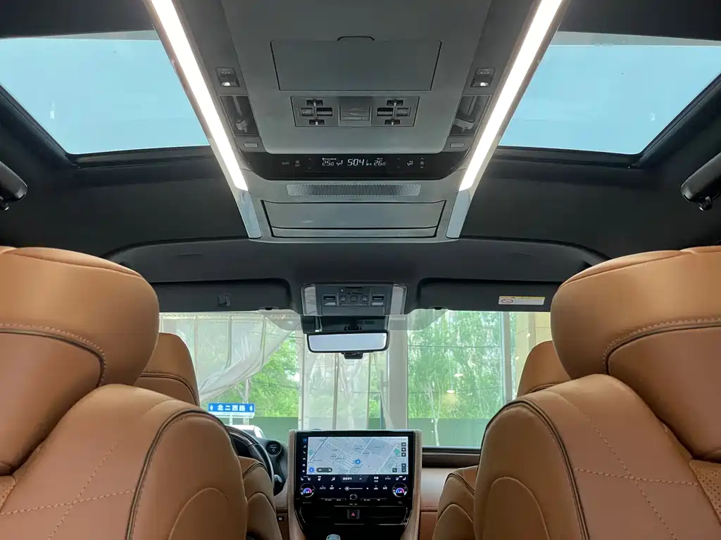 Toyota Vellfire 2024 — фото 40