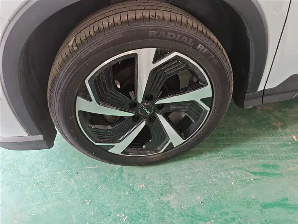 BYD Seal 05 DM-i 2025 — фото 23