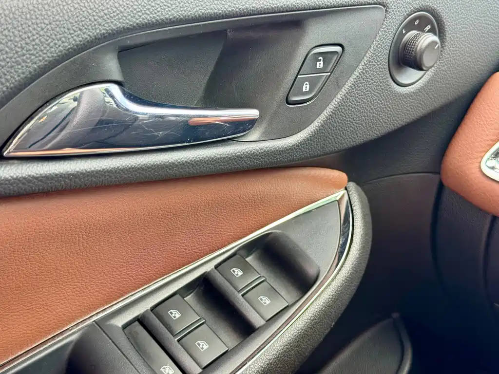 Chevrolet Cruze 2017 — фото 15