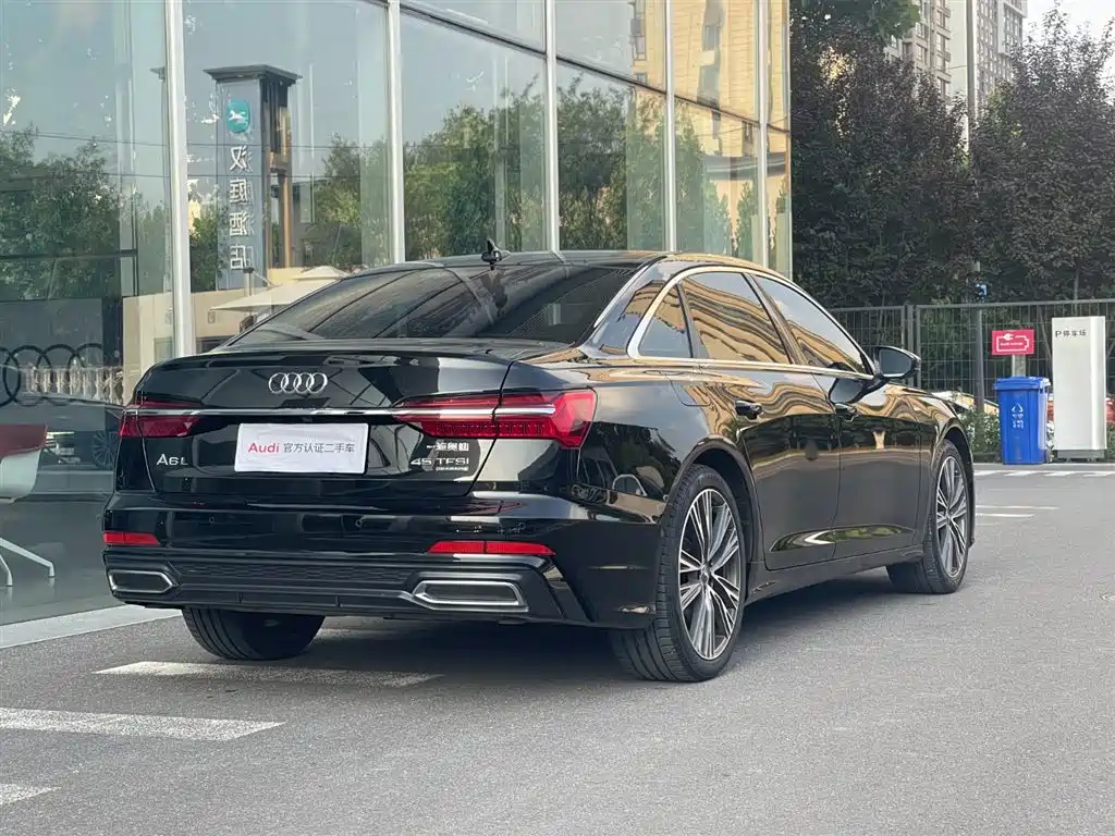 Audi A6L 2020