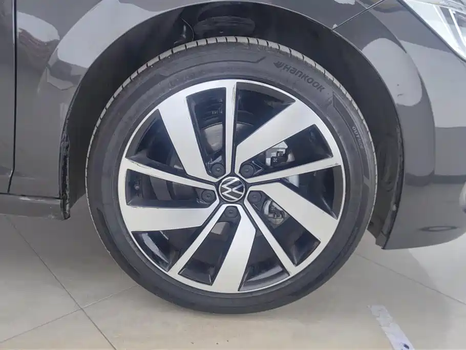 Volkswagen Sagitar 2024