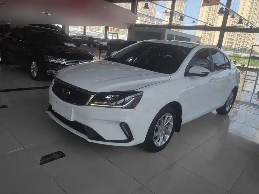 Geely Emgrand 2021