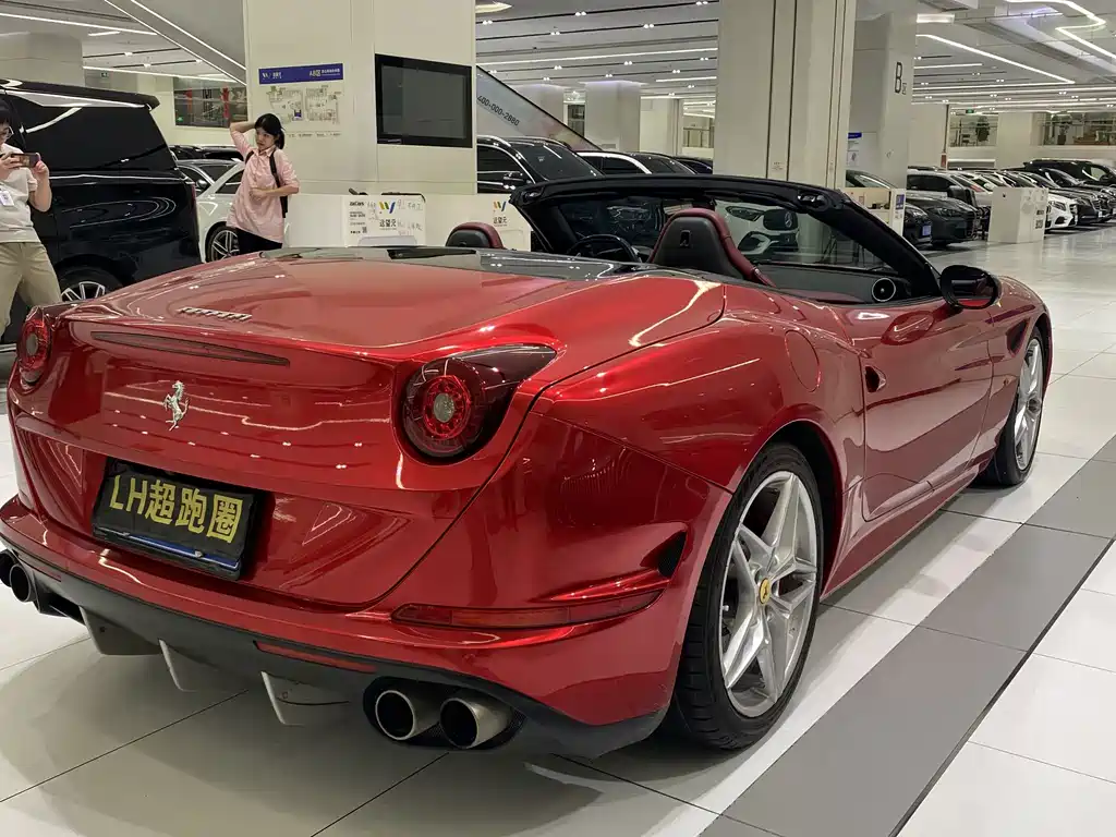 Ferrari California T 2015 — фото 13