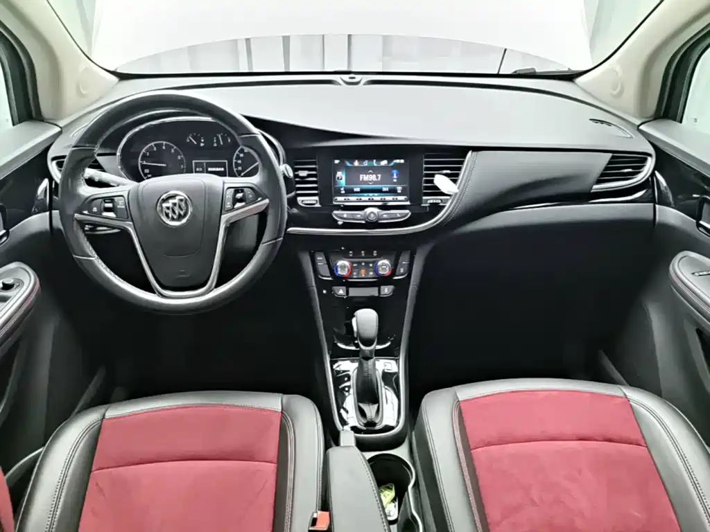 Buick Encore 2018 — фото 10
