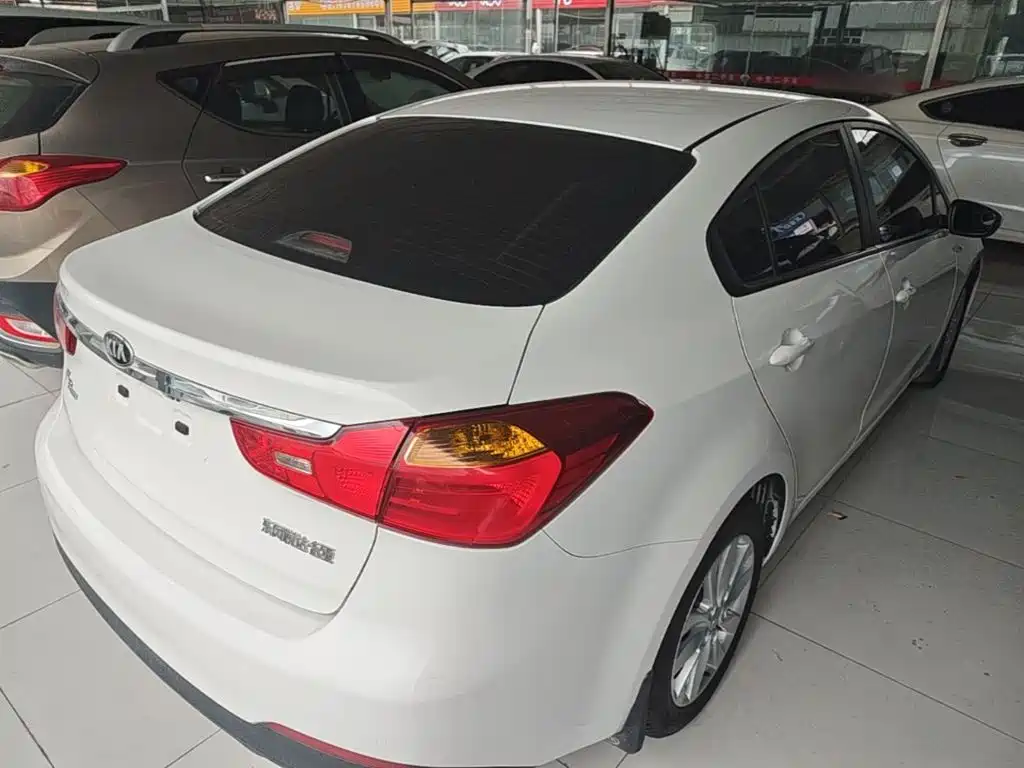 Kia K3 2015