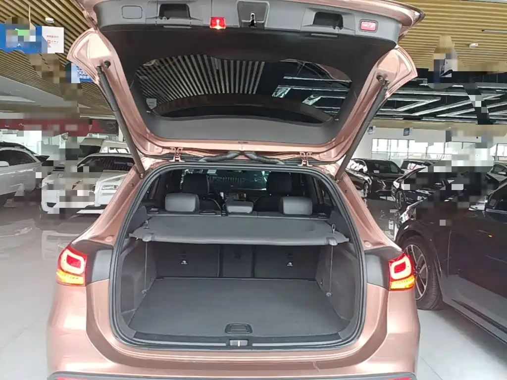 Mercedes-Benz GLA 2023 — фото 19