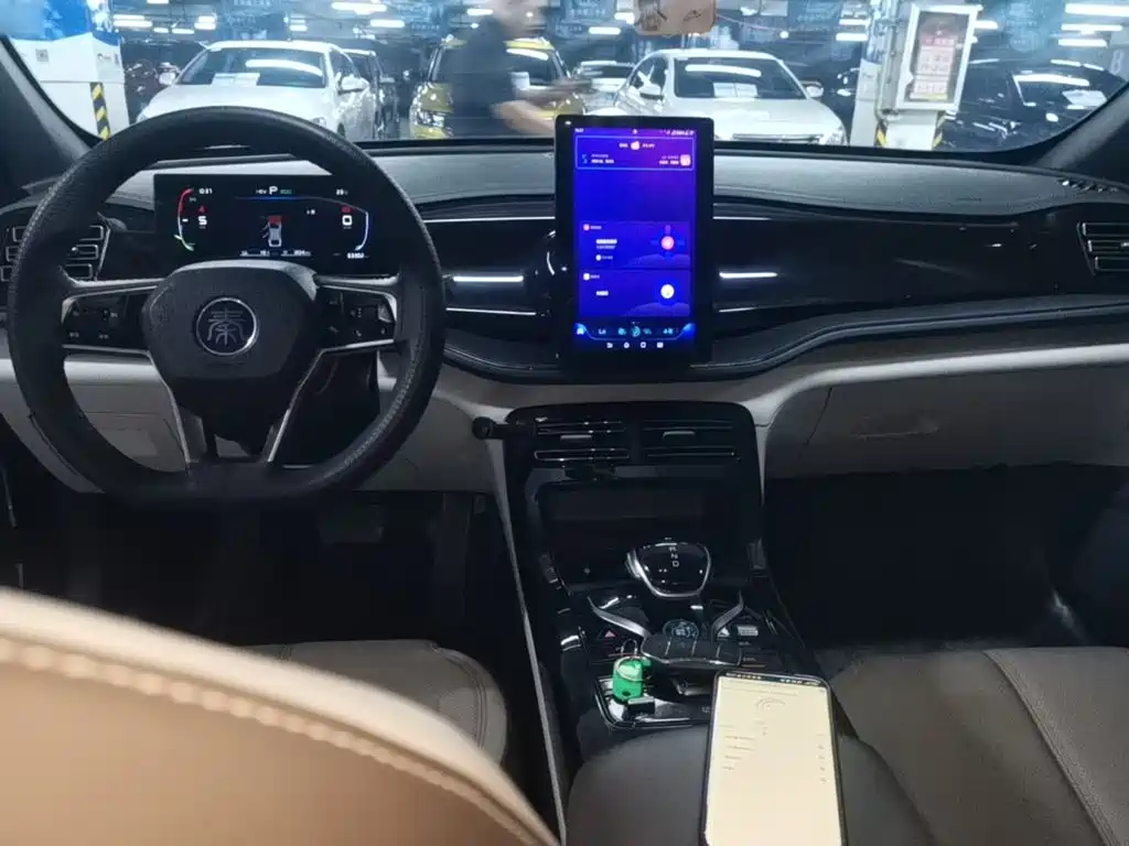 BYD Qin PLUS 2023 — фото 10