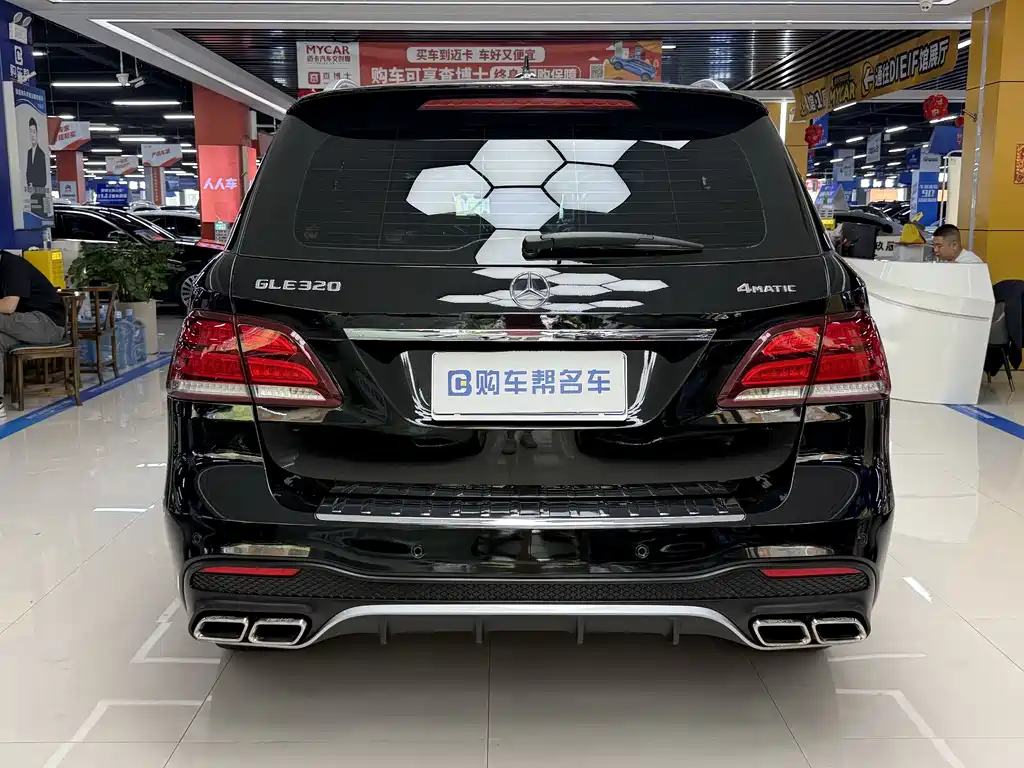 Mercedes-Benz GLE 2017 — фото 15